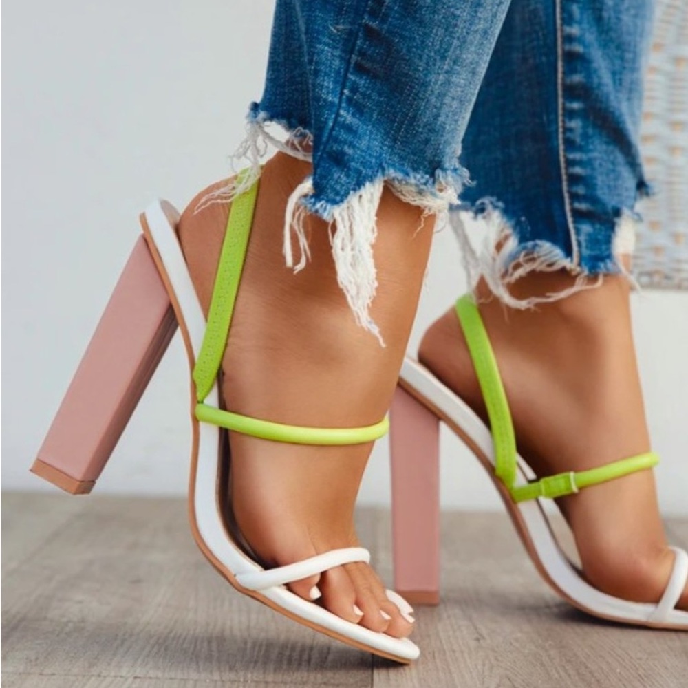 Multicolored White Block Heels size 8 perfect condition!